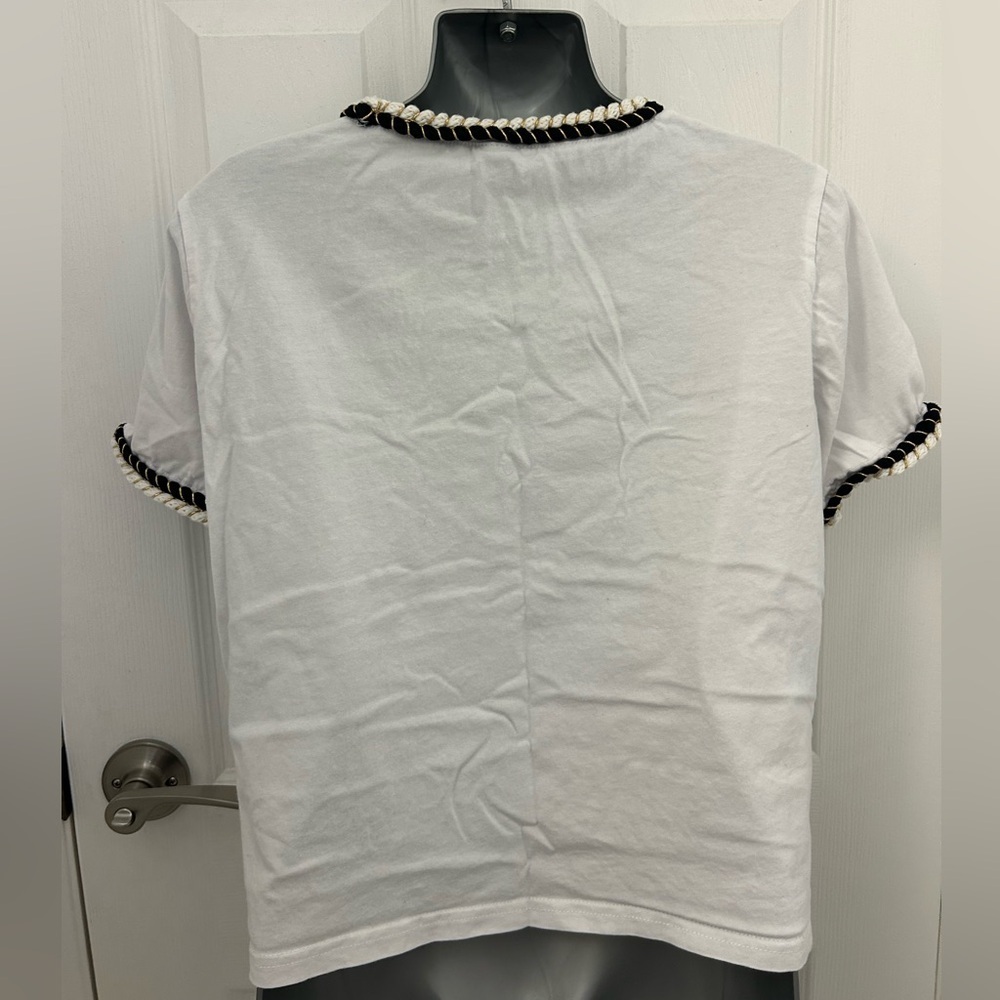White Cropped T-shirt with Black, White and Gold Braided Details, Sz L - Picture 4 of 4